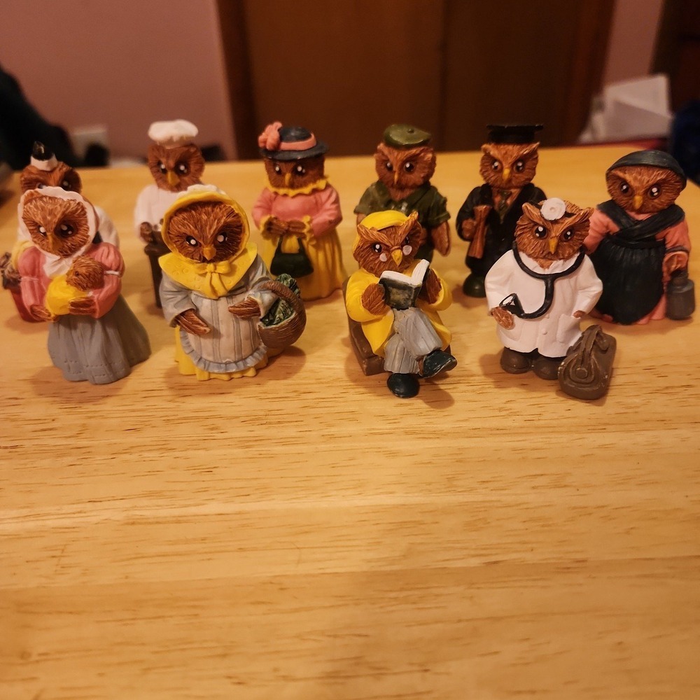 Vintage J.C. Owl People 1991 Figurines lot of 10.